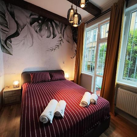 Apart Lion Bridge Self Check In Apartment Sofia Bagian luar foto