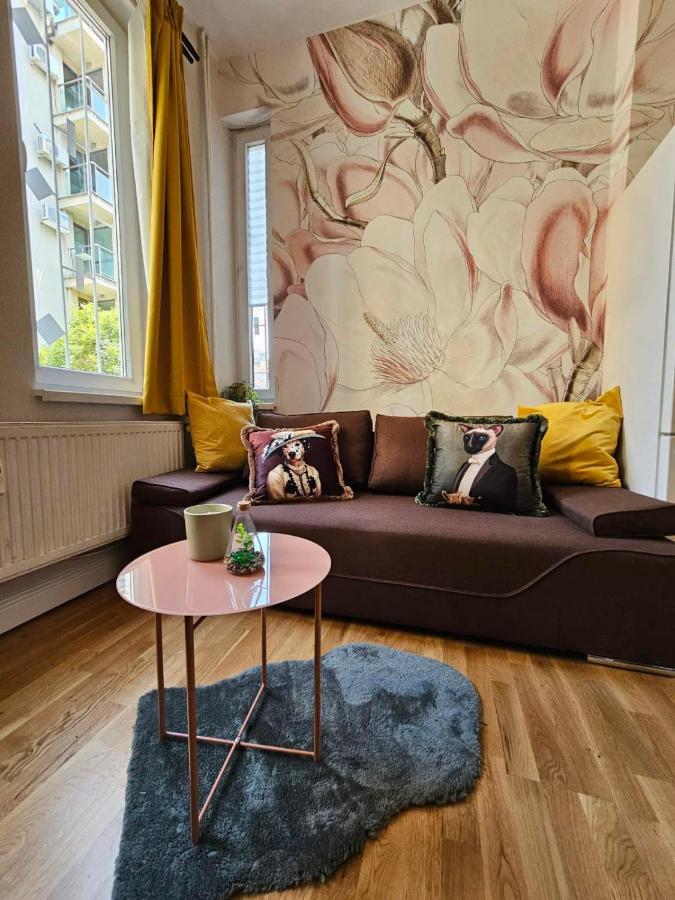 Apart Lion Bridge Self Check In Apartment Sofia Bagian luar foto