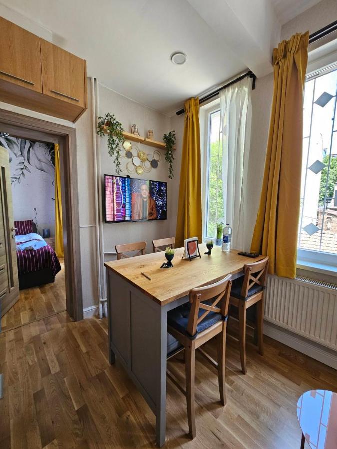 Apart Lion Bridge Self Check In Apartment Sofia Bagian luar foto